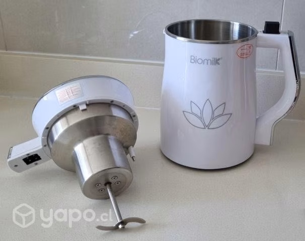 Biomilk 5.0 casi nueva, accesorios sin uso