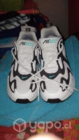 Nike aire max 2000