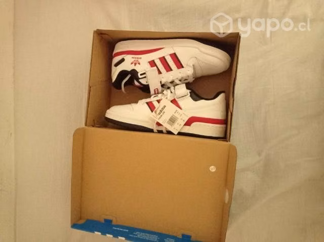 Zapatillas Adidas forum low rojas con negro - Imagen 2