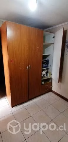 Amplio closet 3 puertas usado en buen estado - Imagen 2