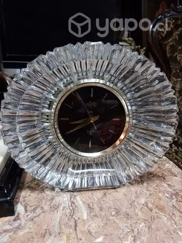 Antiguo reloj de cristal marca Lofty de colección