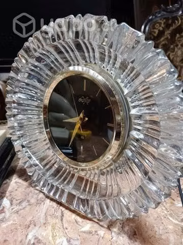 Antiguo reloj de cristal marca Lofty de colección