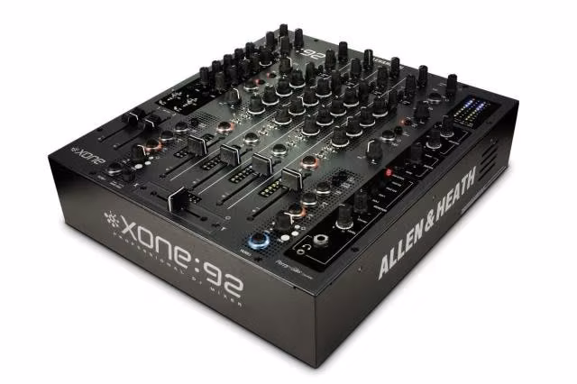 Mixer xone 92 allen & heath