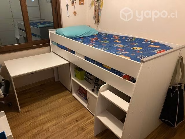 Cama multifuncional con escritorio