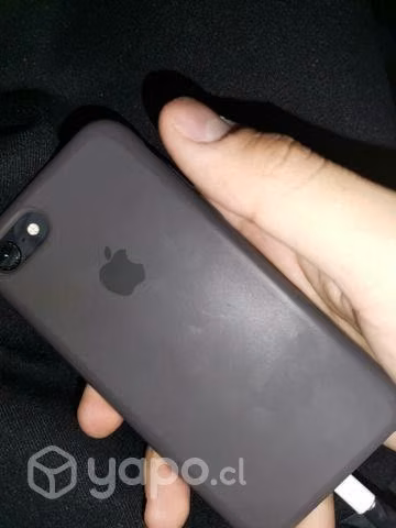Iphone se, 128gb, sin detalle.