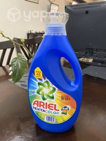 Detergente Ariel líquido 1.8 lts