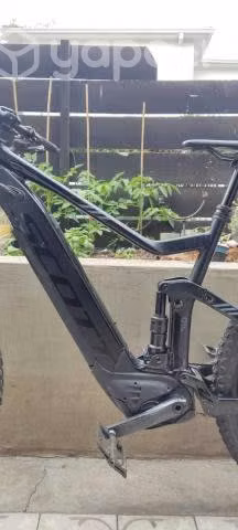 Bicicleta eléctrica Scott E-Genius 710