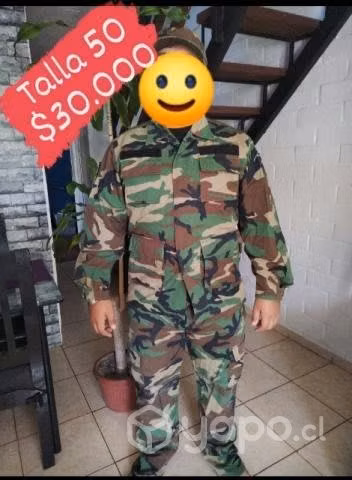 Uniforme premilitar en perfecto Estado casi Nuevo