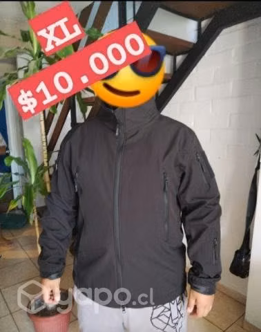 Uniforme premilitar en perfecto Estado casi Nuevo