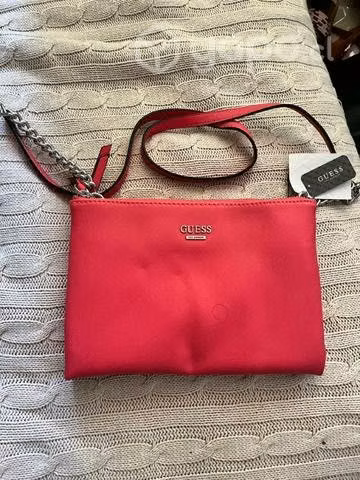 Cartera GUESS