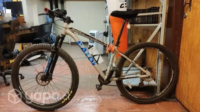 Bicicleta y set ejercicios - Imagen 2