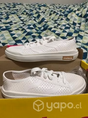Zapatillas marca "moleca" nuevas - Imagen 2