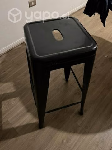 Silla bar negra