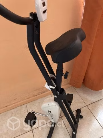 Bicicleta estática plegable