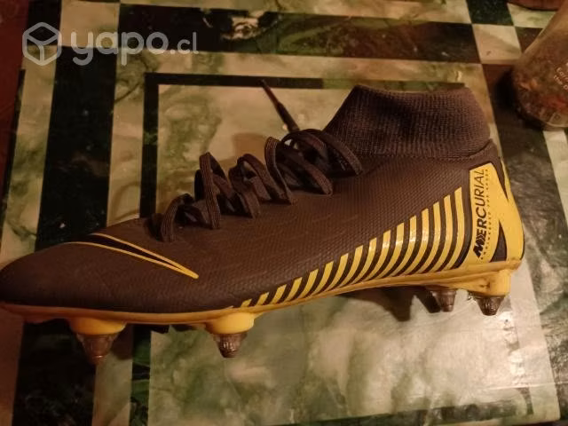Nike merculiar 40