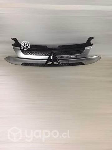 Máscara Mitsubishi Outlander 2018-2021