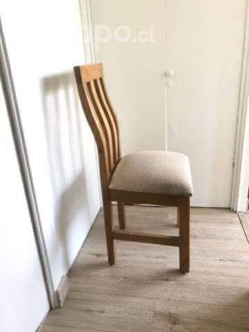 2 sillas madera usadas