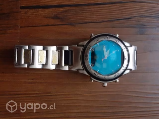 Reloj swiss sport con detallitos