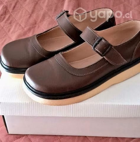 Zapato escolar cuero nacional café