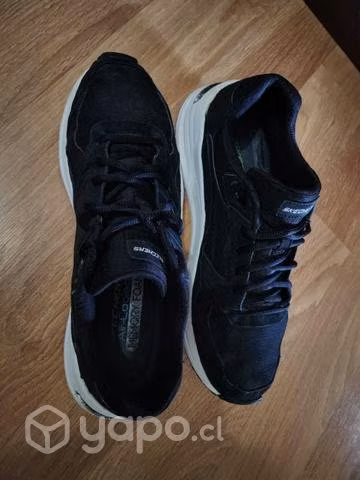 Zapatillas Skechers excelente estado - Imagen 2