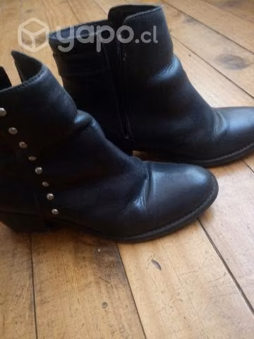 Botines cuero Apology