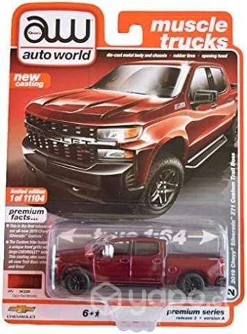2019 Chevy Silverado Z71 Diecast 1/64 Roja - Imagen 2