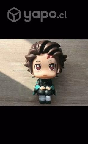 Figuras Kimetsu y Jujutsu Kaisen
