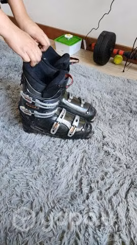 Skies atomic 170cm, botas lange 10us/42 y bastones
