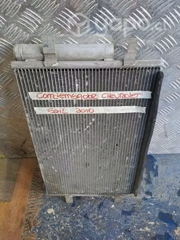Condensador