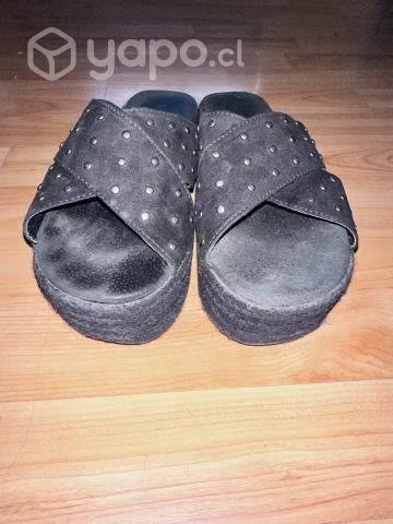 Sandalias