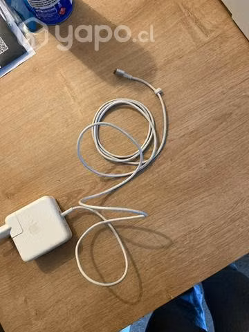 Cargador de mac original 1 mes de uso - Imagen 2