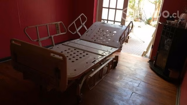 Cama Clinica Electrica medio uso - Imagen 3