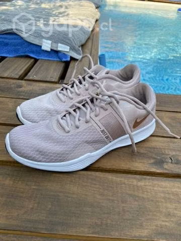 Zapatillas Nike City Trainer talla US 8 mujer