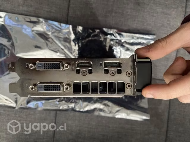 Tarjeta De Video Amd Asrock Radeon Rx 570 Phantom - Imagen 4