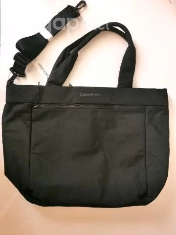 Cartera grande Calvin Klein