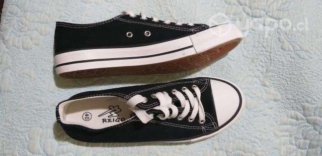 Zapatillas tipo Converse Talla 40 Nuevas - Imagen 3