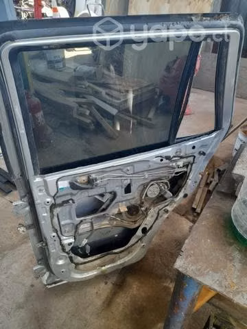 Puerta trasera jac rein
