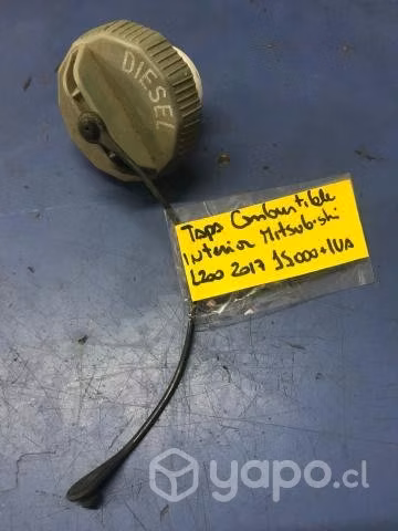 Tapa interior combustible Mitsubishi L