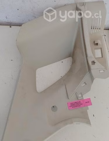 Tapiz Cubre Pilar Trasero Derecho Superior (FES033
