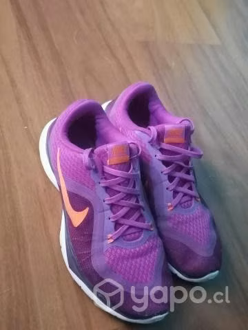 Botines y zapatillas