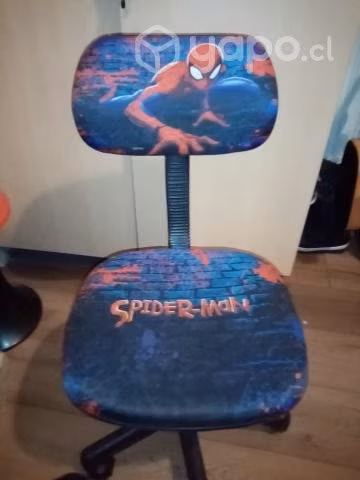 Silla hombre araña niño