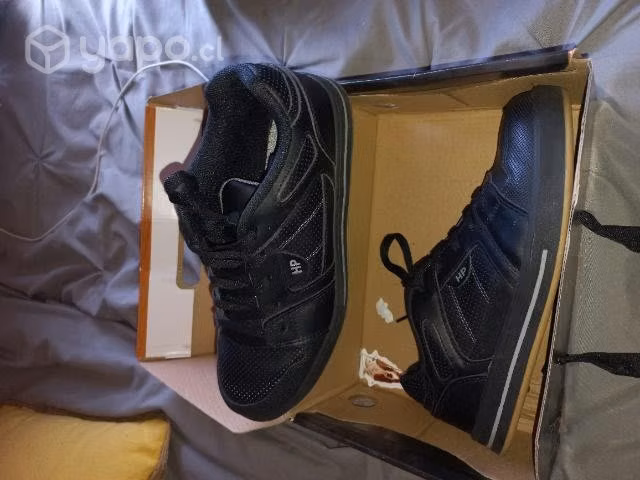 Zapatos de colegio Hush Puppies talla 38