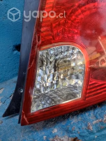Foco trasero der Hyundai accent prime 2003-2005 - Imagen 2