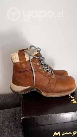 Zapatos Caterpillar talla 35 - Imagen 2