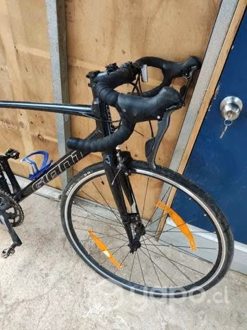 Bicicleta Ruta GIANT Contend 1 + computador