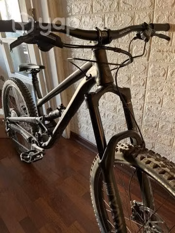 Commencal Clash origin dark skate 2023 talla M - Imagen 5