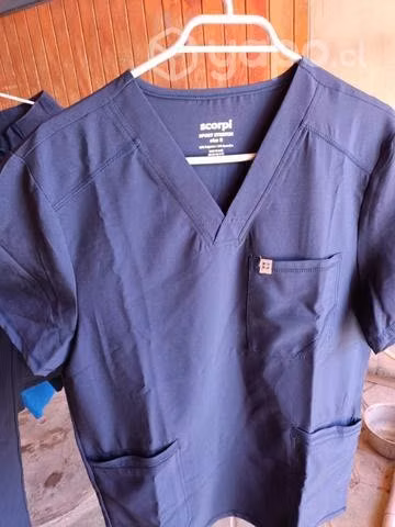 Uniforme clínico marca scorpi talla s