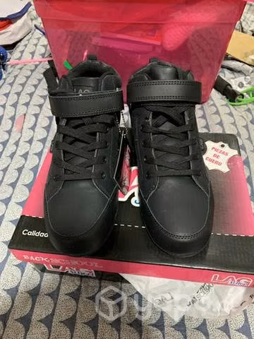 Zapatillas nuevas escolares - Imagen 4