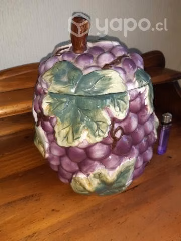 Antiguo galletero de racimo de uvas de cerámica - Imagen 2