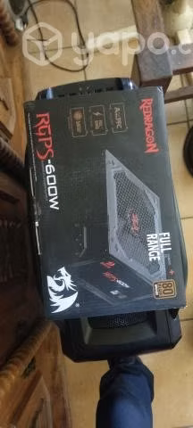 Gabinete CoolerMaster Cosmos + fuente de poder600w